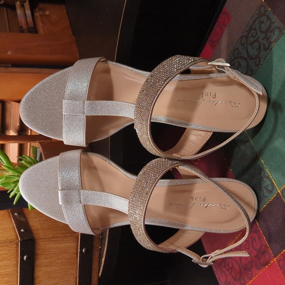 Paradox London Pink Jacey T strap wedge sandals silver Women's size 9 NEW NWB - Picture 3 of 12